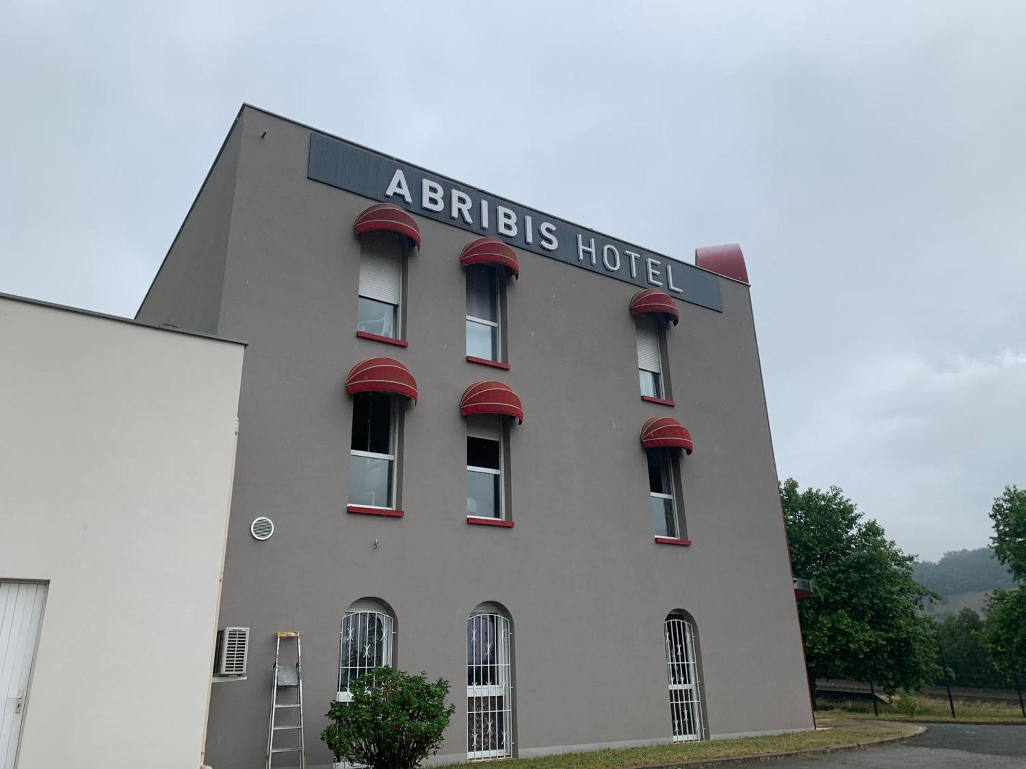 Hotel L'Abribis Firminy Zewnętrze zdjęcie