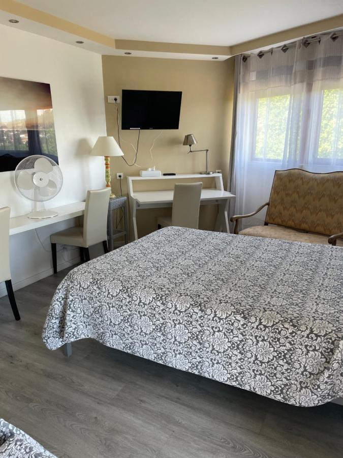 Hotel L'Abribis Firminy Zewnętrze zdjęcie
